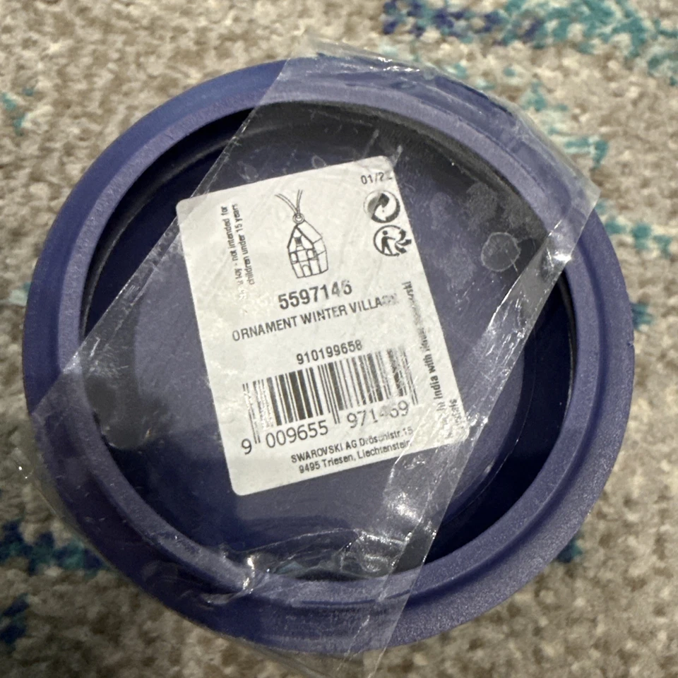 Елочное украшение Swarovski Holiday Magic Winterdorf 2021 Winter Village 5597146 - Изображение 2 из 4