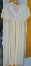 Vintage MISS ELAINE Chiffon Pale Yellow Peignoir With Lace Size M