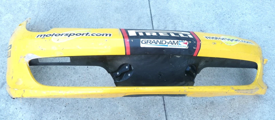 Parachoques delantero Ferrari 458 F142-CHP Challenge 2010-2014 fibra 83976810 para piezas Foto 2 de 4