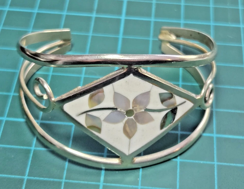 VTG STAMPED ALPACA MEXICO SILVER TONE NON MAG ABALONE MOP SHELL CUFF BRACELET - Изображение 2 из 4