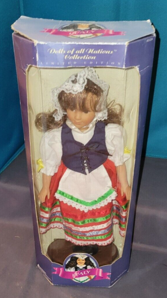 Discount Dolls Dolls Of All Nations 1950 Vintage Dolls Of All