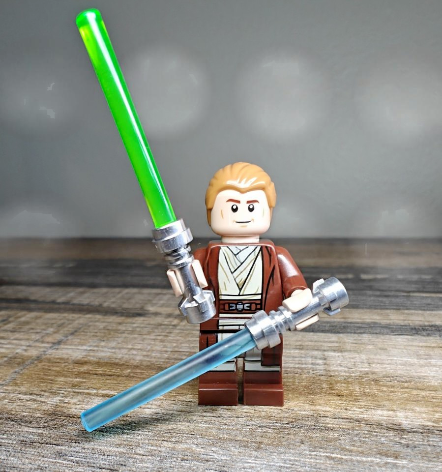 NEW** 100% LEGO Star Wars Anakin Skywalker Minifigure Padawan