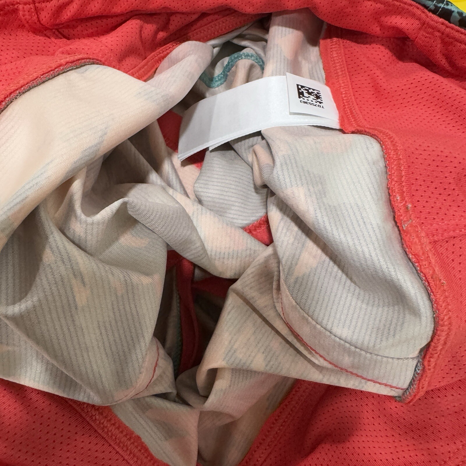 The North Face Abstract Pattern Active Shorts Sma… - image 7