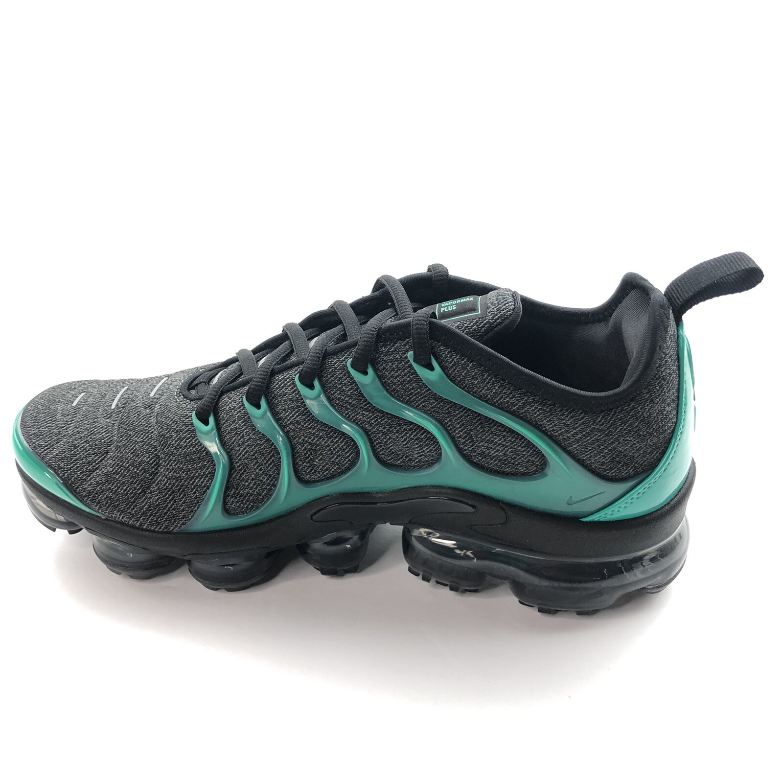 vapormax plus black size 13