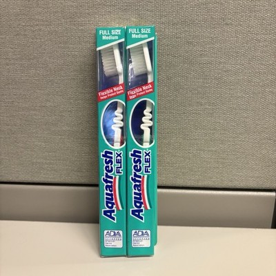 Aquafresh Direct FLEX NECK Toothbrushes, Medium Bristles 2ct | Vintage