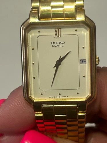 Vintage SEIKO Quartz 5Y39-5A60 Mens Tank Watch Gold tone finish -needs battery-