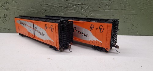 Athearn 76091 76092 Western Pacific 50" Single Door Boxcar 3030 Wagon Spur HO | Condition: Used