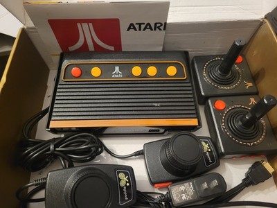 Atari Flashback 8 Gold Deluxe Console 120 Games HDMI Wireless Controllers