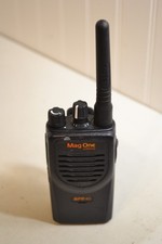 GENUINE Motorola BPR40 UHF Mag One Two Way Radio AAH84RCJ8AA1AN UNTESTED