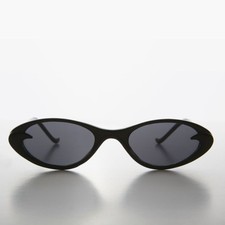 Black Slim Small Frame Oval Retro Cat Eye Sunglass - Selena