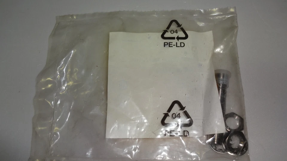 Turck BI3NF-EM12HE-AP6X2-H1141  BI3NFEM12HEAP6X2H1141 1615001 Sensor New - Image 4 of 4