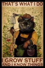 That's What I Do I Grow Stuff And I Know Things Garden MAGNET