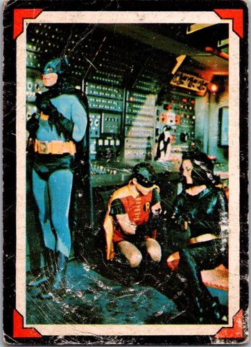 1966 OPC Batman Riddler Back #27 De-Clawed