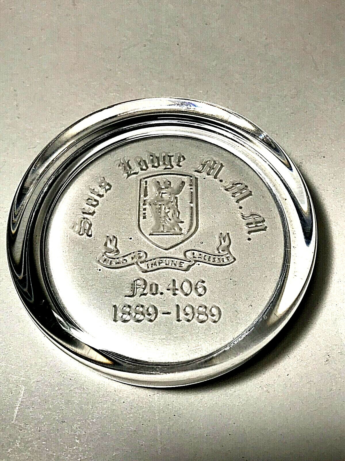 Masonic Crystal Paperweight Etched Scots Lodge M.M.M. No 406 1889-1989 London