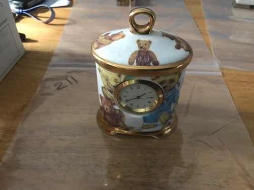Miniature Quartz clocks and other makes. Over 100 clocks - Foto 411 di 470