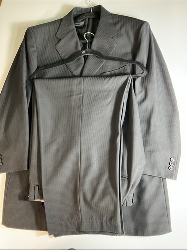 Canali Proposta Mens 46R Charcoal Pinstripe Wool 2 Piece Suit Italy Bergdorf