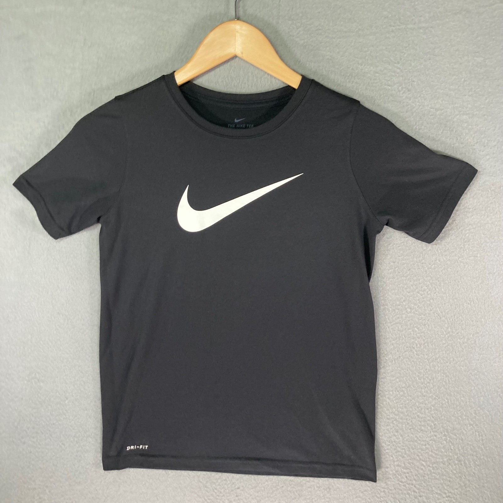 Nike Dri Fit The Nike Tee Black T-Shirt Kids Medium M Activewear Athletic Top