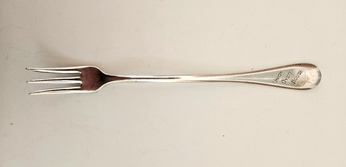 VINTAGE UNION OYSTER HOUSE OF BOSTON COLLECIBLE SILVER PLATE FORK
