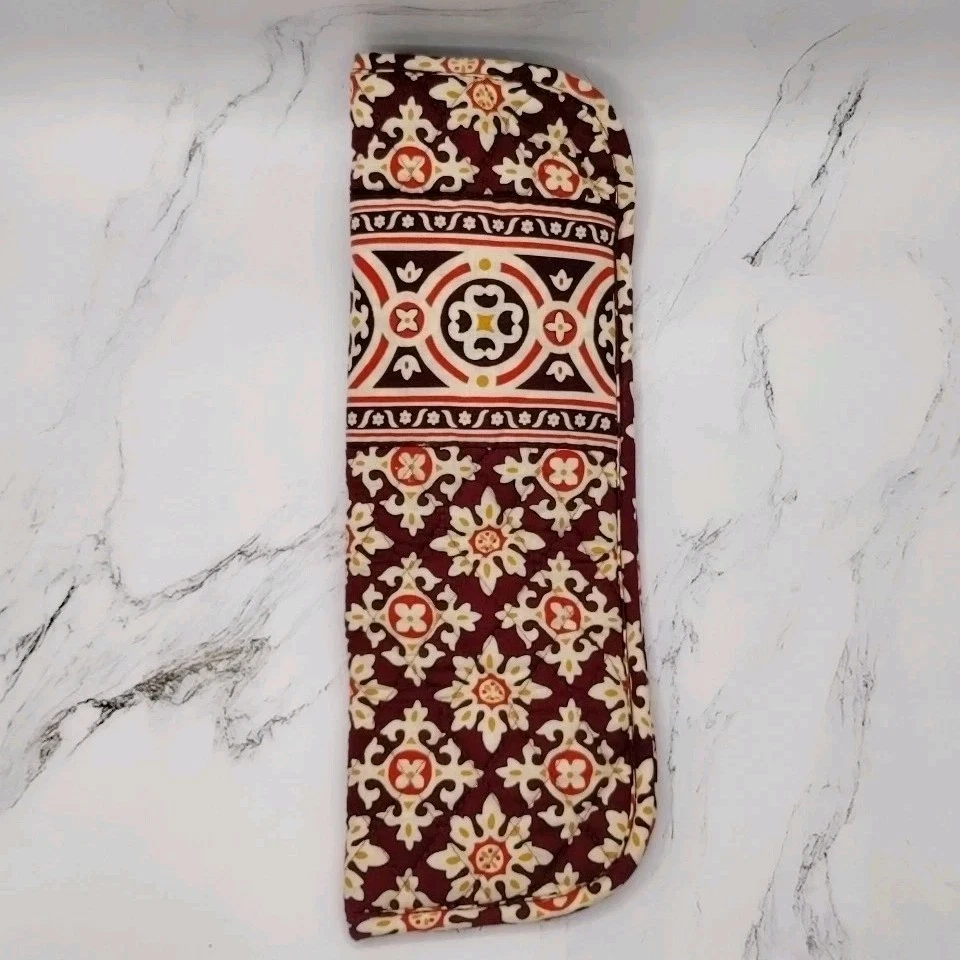 Vera Bradley Medallion Curling Flat Iron Hair Tools Cover  display picture 3