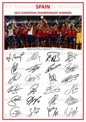 12700. Spain Euro 2012 Signed Team Picture Sheet (PRINTED AUTOGRAPHS A4) Winners