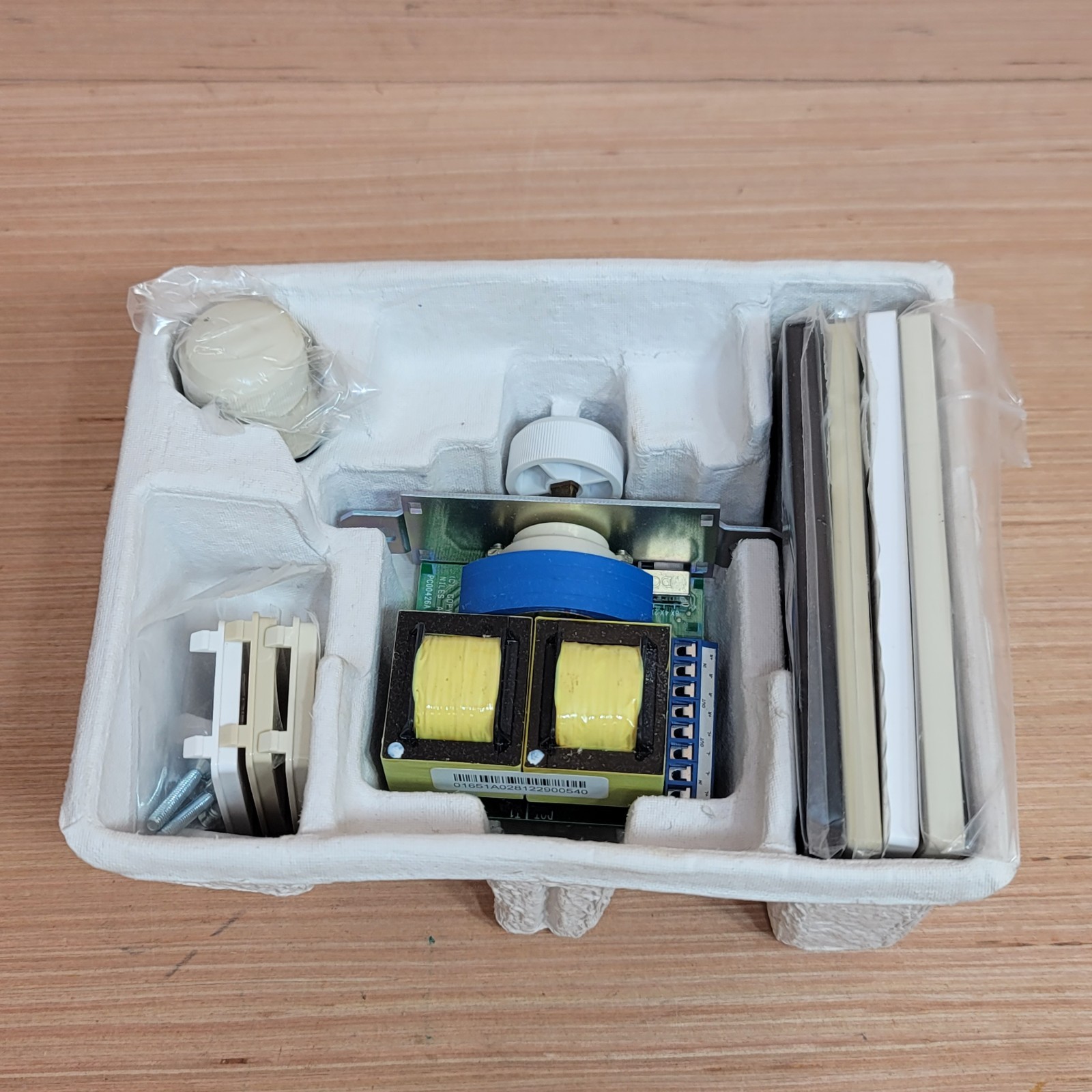 Niles VCS50K Indoor Stereo Volume Control FG01651 - New Open Box