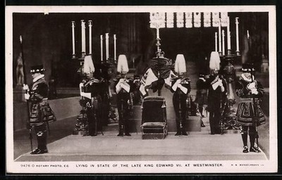 Lying in state of the late king Edward VII. at Westminster, Ansichtskarte 