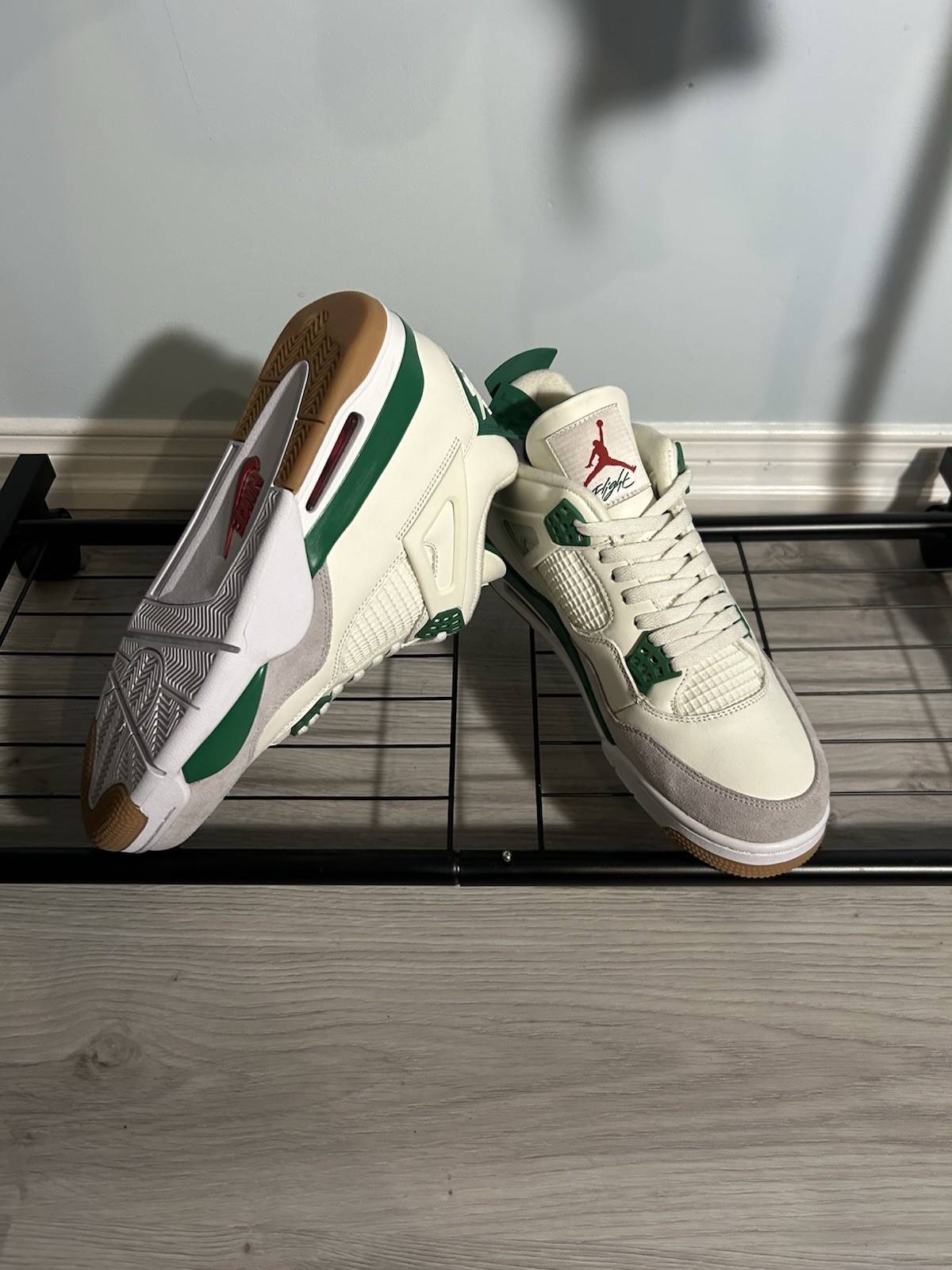 Jordan 4 Retro SB Verde Pino, Talla 12