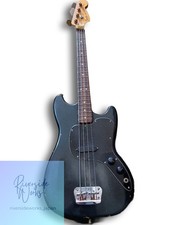 Vintage Fender Musicmaster Bass Noir