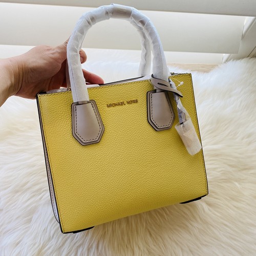 NWT Michael Kors Mercer Medium in Buttercup Messenger Leather Crossbody Bag - Picture 3 of 12