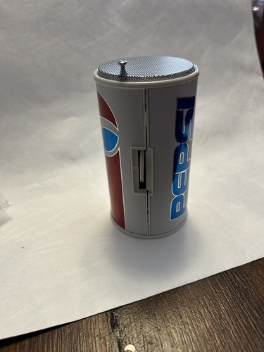 Vintage 90's ~ PEPSI COLA ~ AM/FM Can Radio New Never Used Needs 9 Volt Battery - Picture 4 of 7