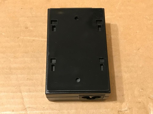 Ubiquiti POE-24-30W 24V PoE Adapter with Gigabit LAN Port - Picture 4 of 11