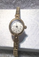 Timex Quartz Dress Watch Women White Dial Gold Flex Band New Bat Works Great
