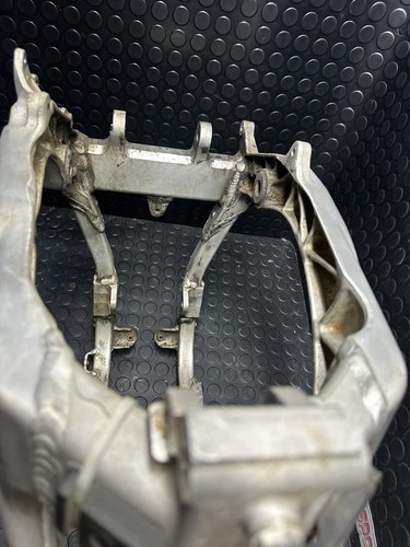 2008 Yamaha YZ450F OEM Main Frame YZ 450F YZ 450 06-09 - Picture 7 of 15