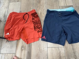 2 kurze Hosen sport herren adidas Gr L Rot Und Blau