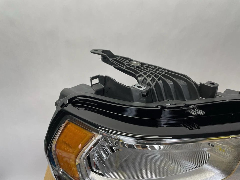 Faro delantero derecho pasajero Ram 2500 3500 5500 2019-2024 68360176AE Foto 2 de 4