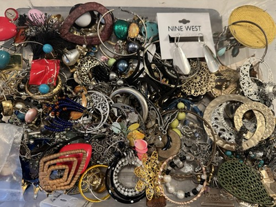 #ad Mystery 1 Lb Lot Craft Junk Jewelry Bag Broken Parts Craft Bead Art Scrap Repair $7.75