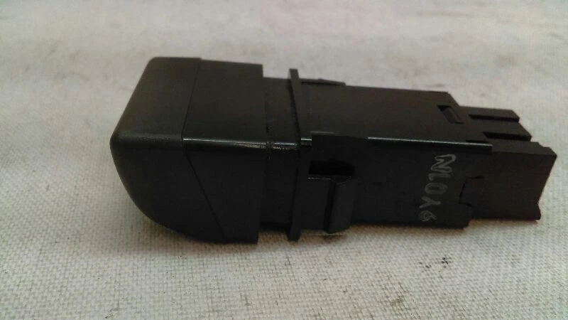 Interruptor de descongelación trasero compatible con 1999 2000 2001 SUBARU IMPREZA OUTBACK D85-167729 Foto 2 de 4