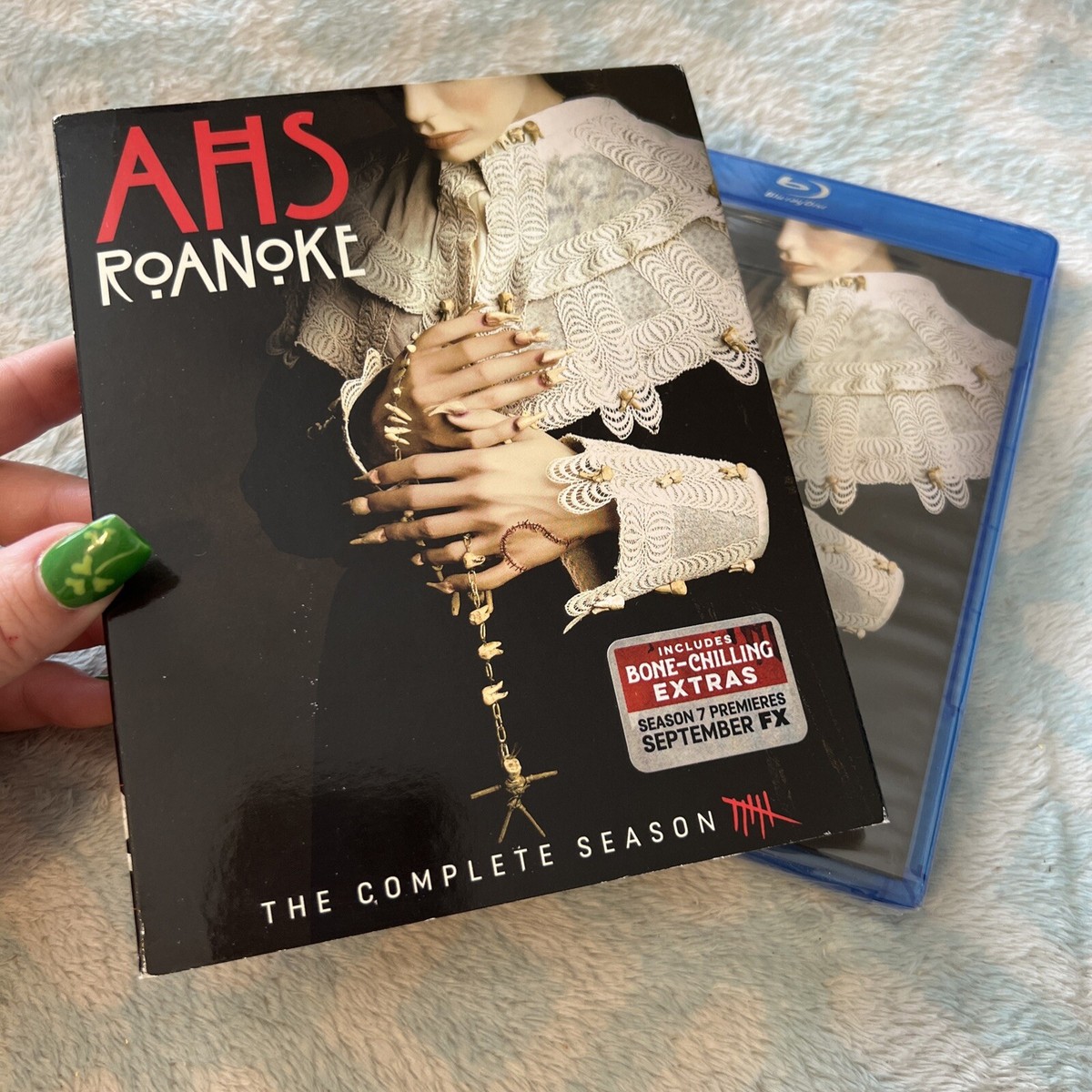 American Horror Story Roanoke Complete Season Blu Ray Slipcover NEW  SEALED**