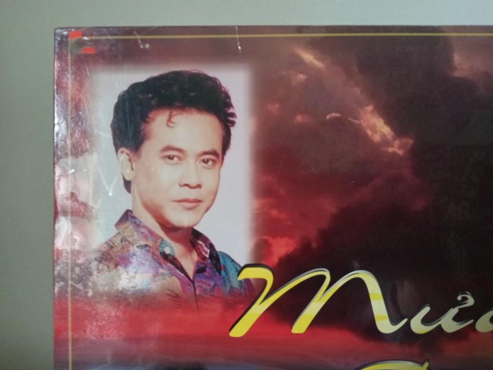 Nguoi Dep Binh Duong Gold Volume 3 - Mua Dem - Vietnamese Karaoke Laserdisc Pop - Image 3 of 4