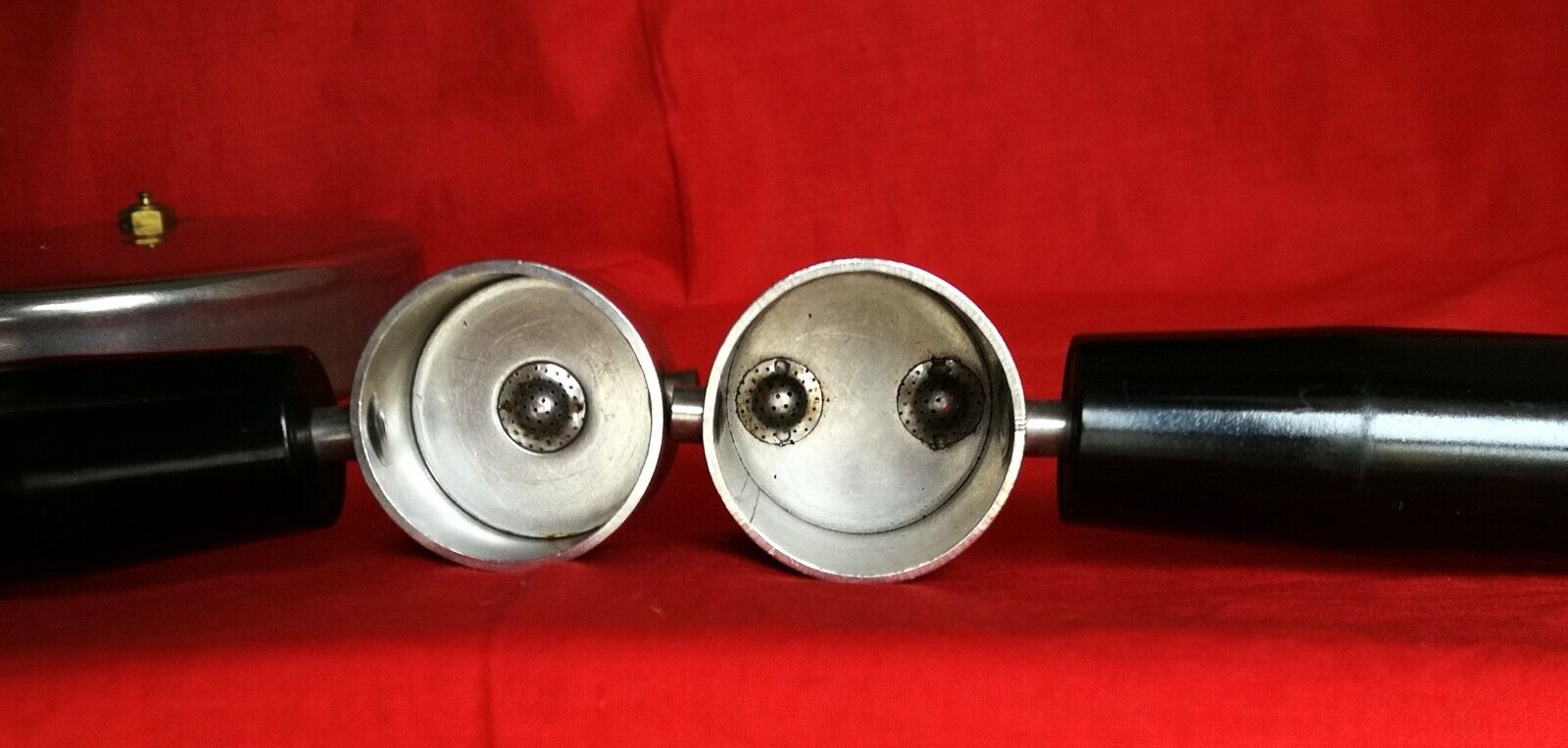 Foto 10 di 15