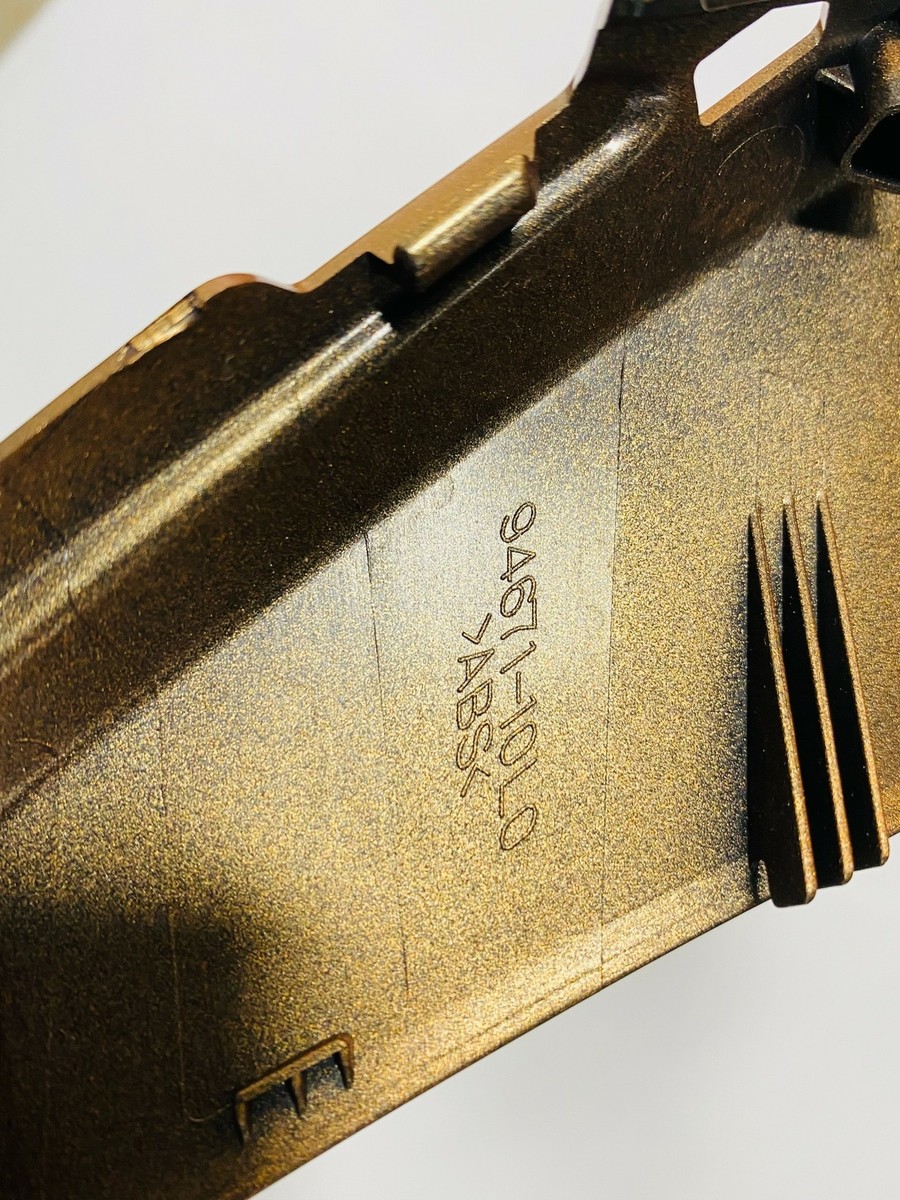 NEW 2022 SUZUKI HAYABUSA GSX 1300R OEM CT INTAKE COVER(GOLD) 94671