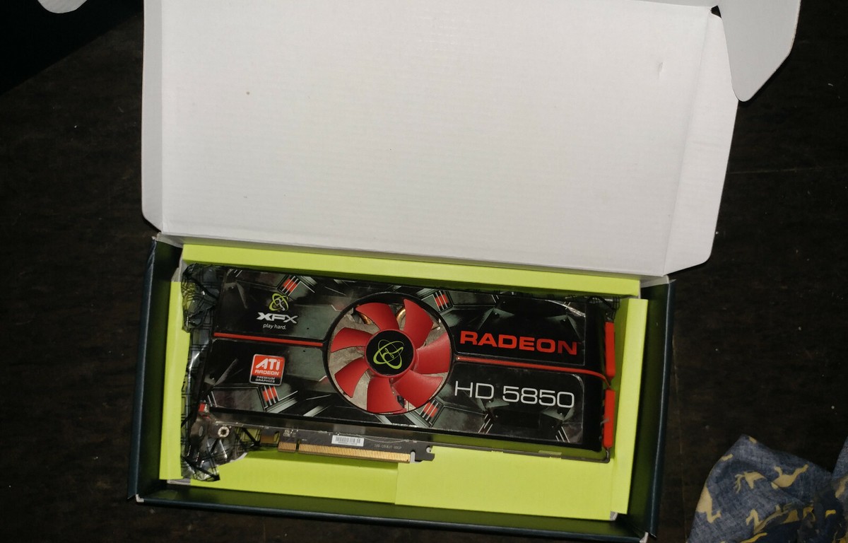 XFX ATI Radeon HD 5850 HD-585X-ZAFC 1GB GDDR5 SDRAM PCI Express