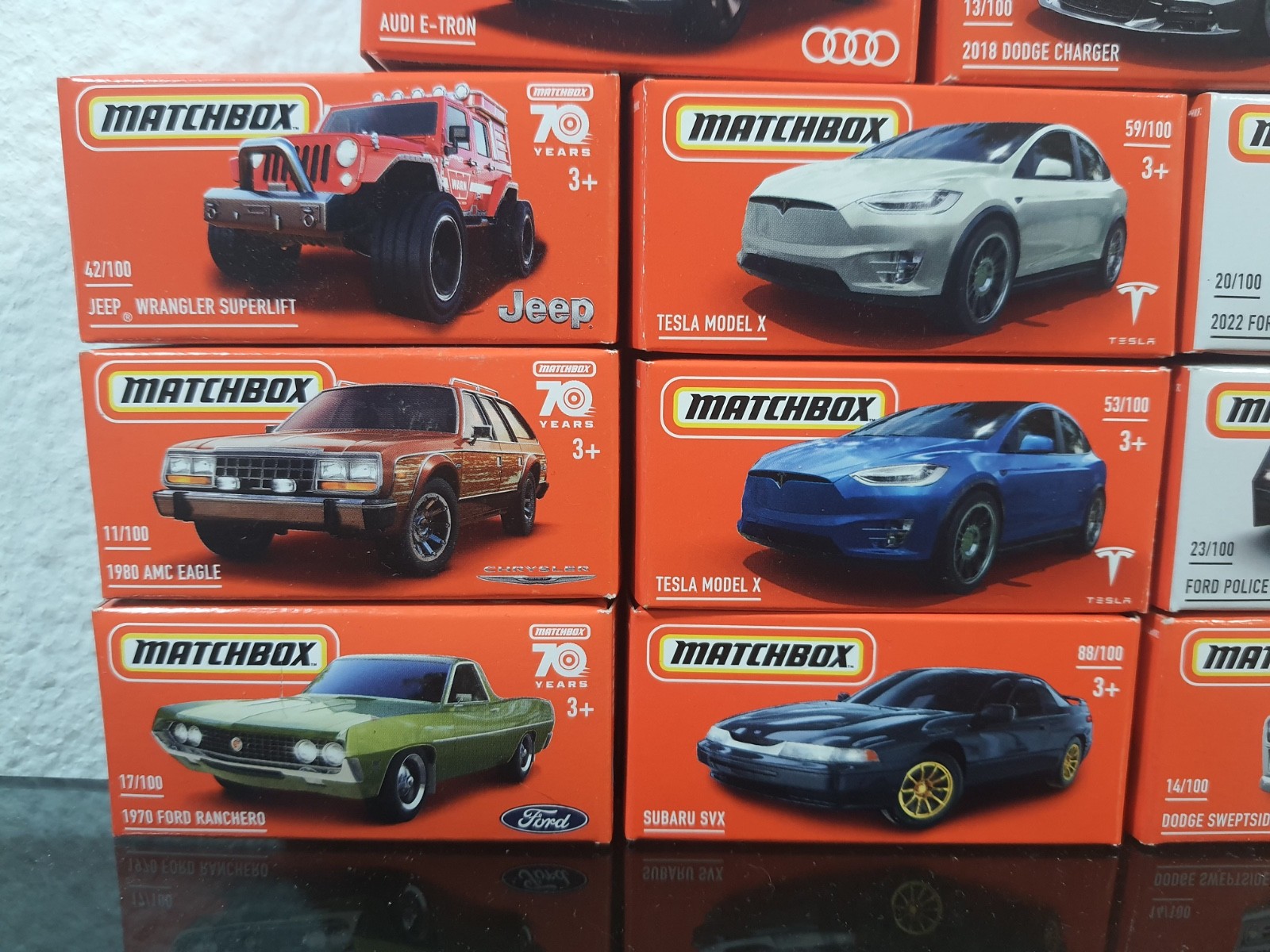 Miniatures Matchbox Power Grabs Tesla et Audi en métal injecté d'une finition premium - 2