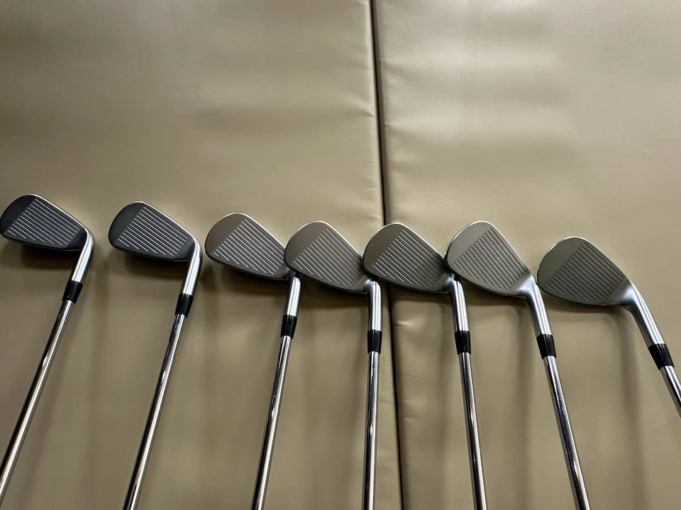 LH JPX 923 Hot Metal 5-Pw+Gw Foto 4 de 4