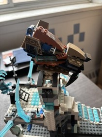 Lego chima Sir fangar&rsquo;s Ice Fortress ( 70147) Looks to be 99% complete