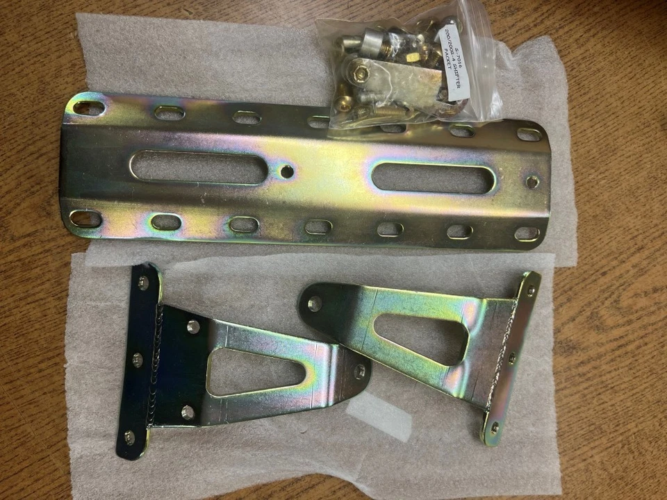 Lokar S-7029 - 200TH & 2004R Shifter Bracket - Image 2 of 4