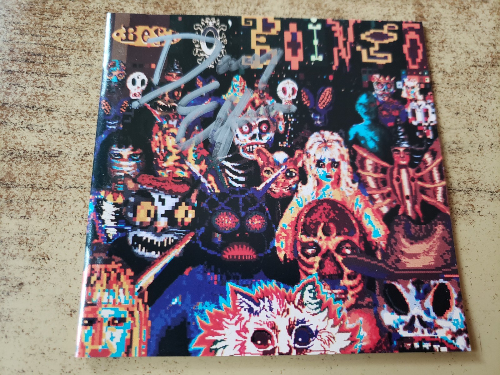 DANNY ELFMAN AUTOGRAPHED EXCELLENT BOOKLET 1990s BEST OINGO BOINGO ...