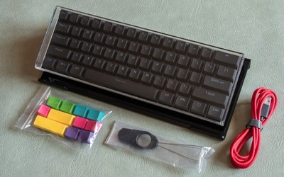 Hexcore Anne Pro 2 Black Gateron Brown - Mechanische Tastatur RGB Bluetooth