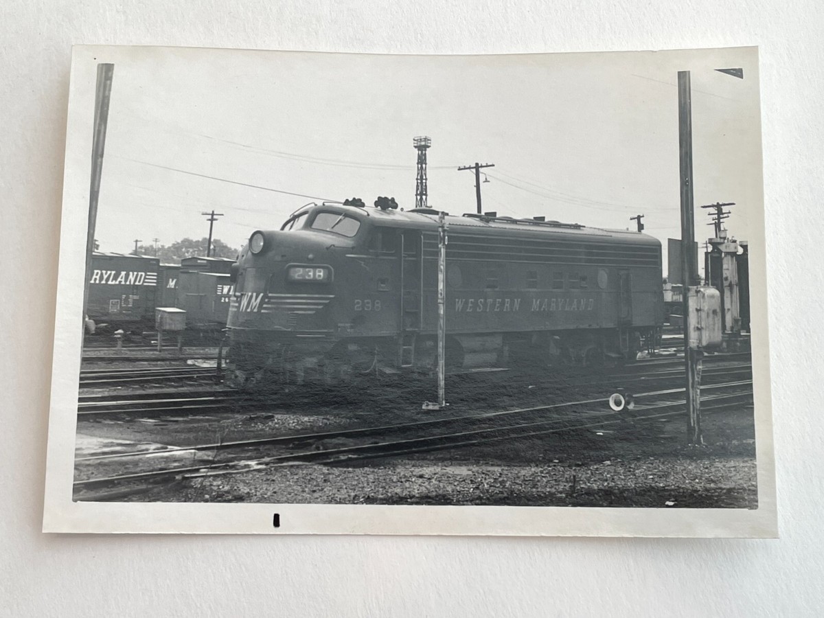 FD) Artistic Photograph Western Maryland Railroad Train Engine