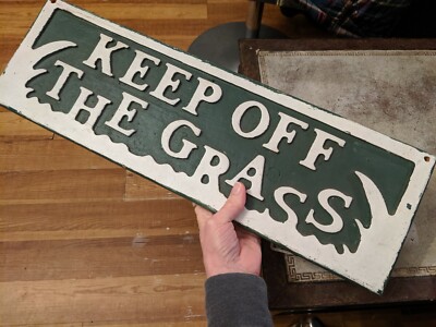 Vtg Antique PARK  CAMP LODGE SCHOOL ''KEEP OFF THE GRASS'' CARVED WOODEN SIGN 22''
